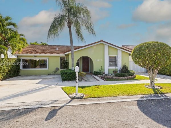 12770 NW 11th St, Miami, FL 33182