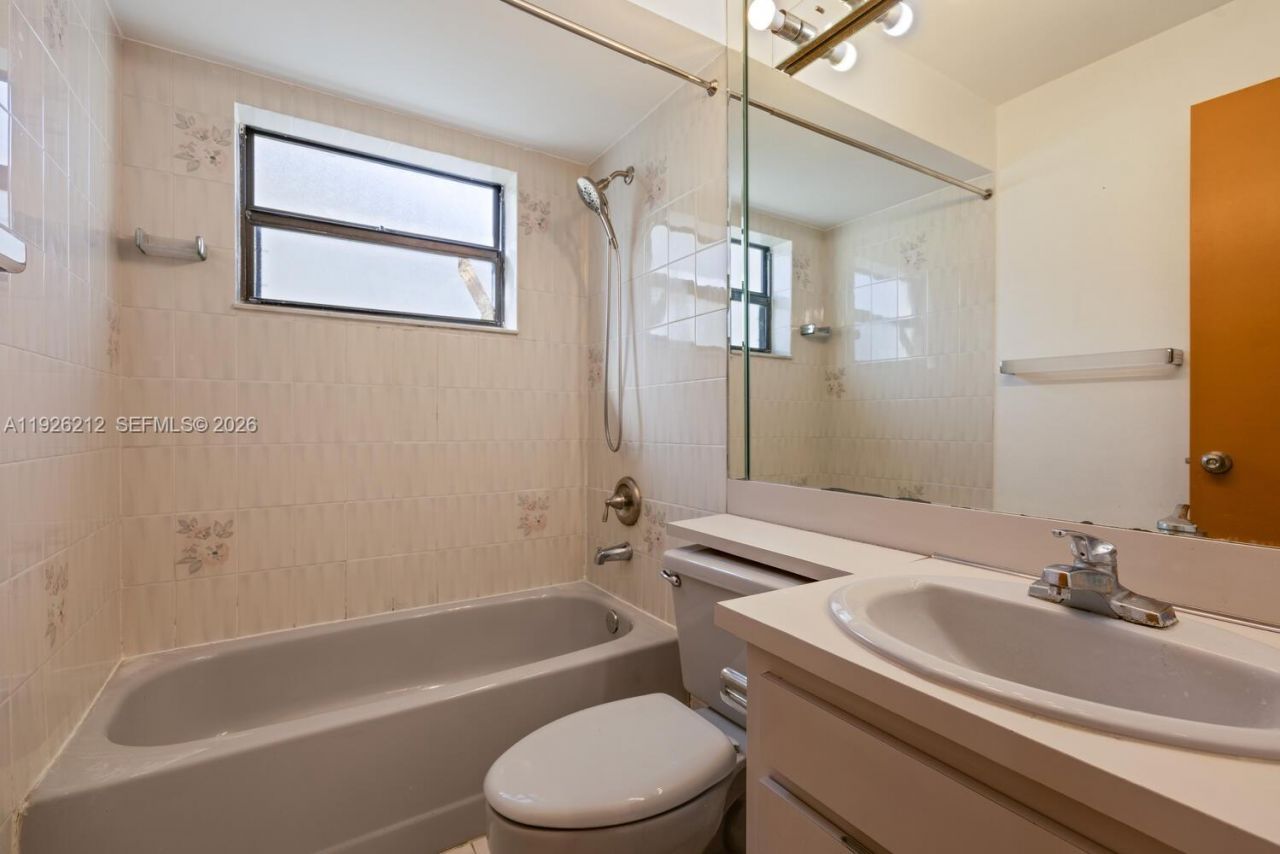 12770 NW 11th St, Miami, FL 33182 Photo