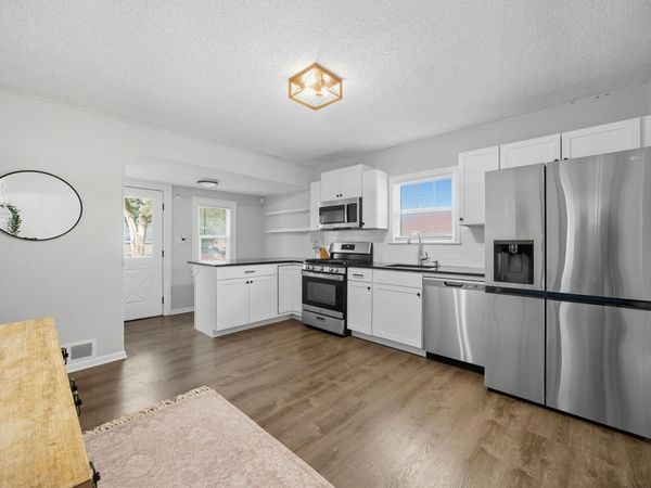 4921 Penn Avenue N, Minneapolis, MN 55430