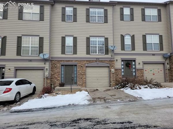 932 Burning Bush Point, Monument, CO 80132