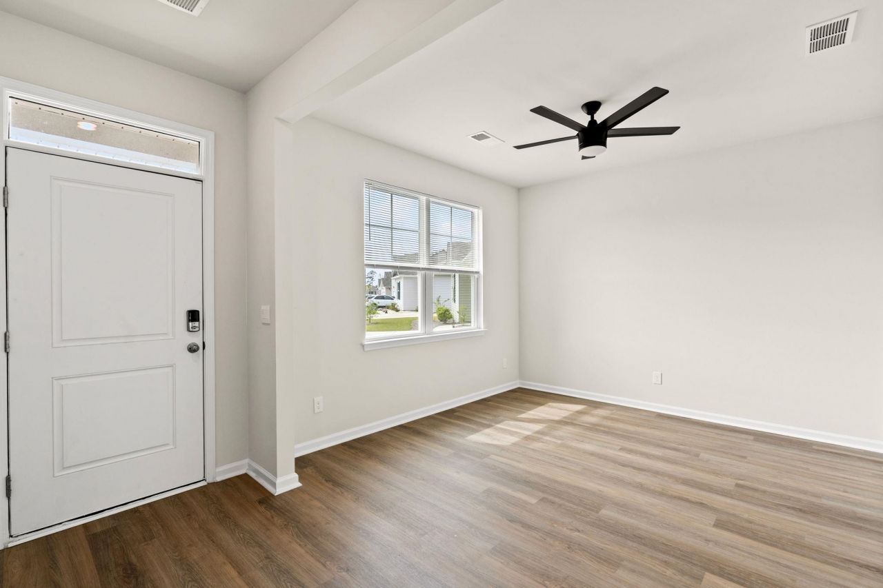 331 Picnic Basket Pl. Photo 4