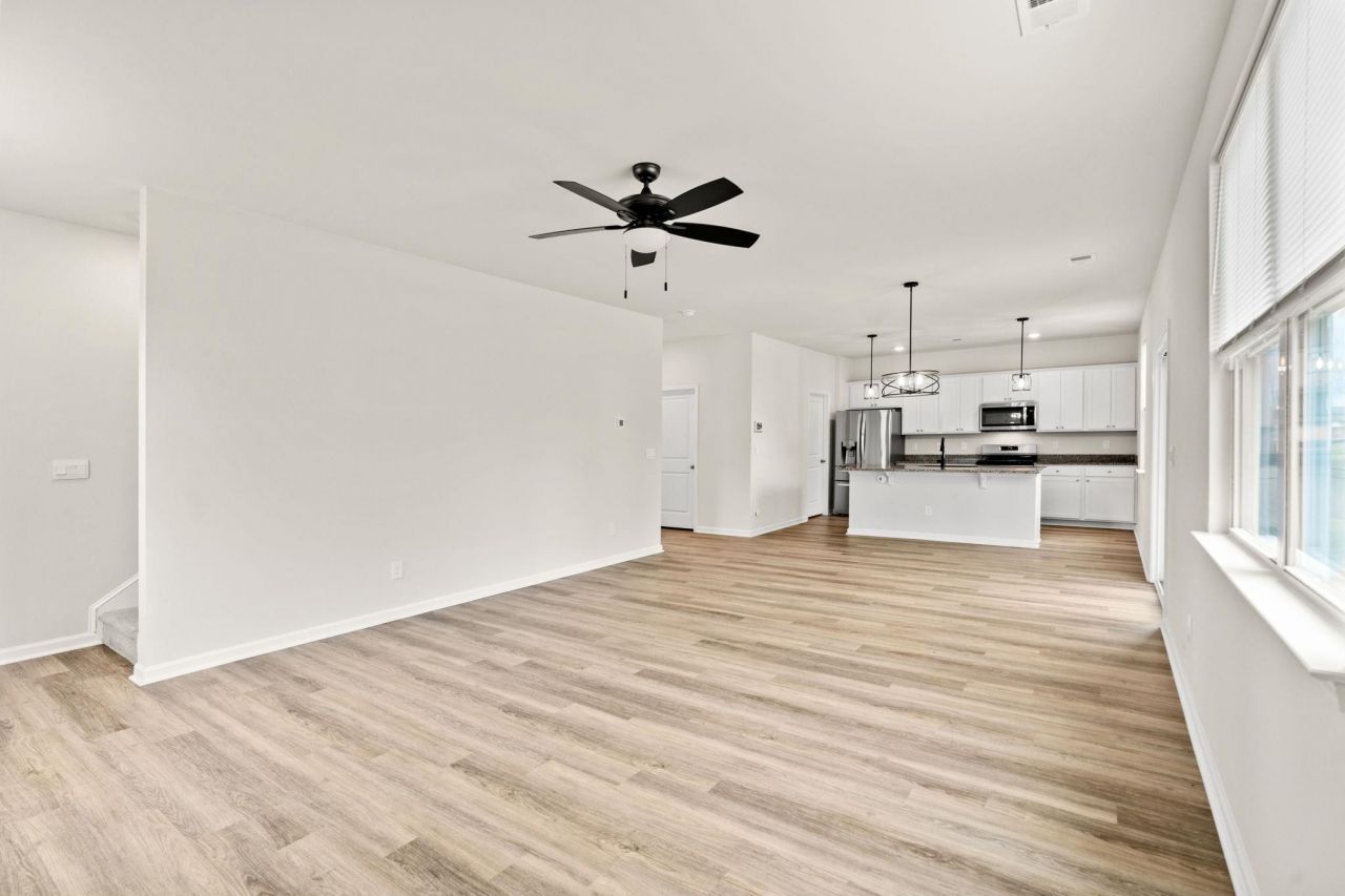 331 Picnic Basket Pl. Photo 5