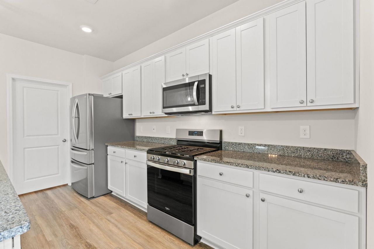 331 Picnic Basket Pl. Photo 9