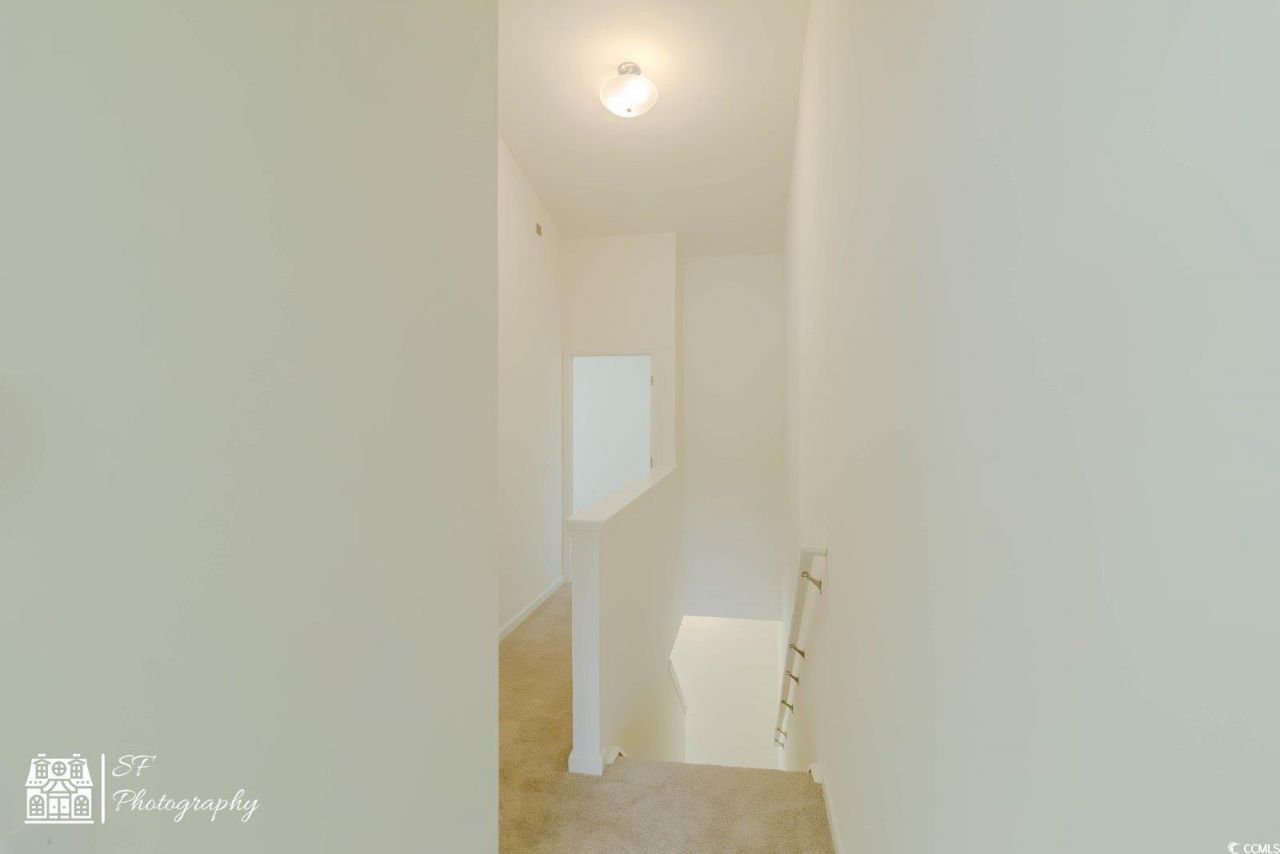 143 Crescent Way Photo 14