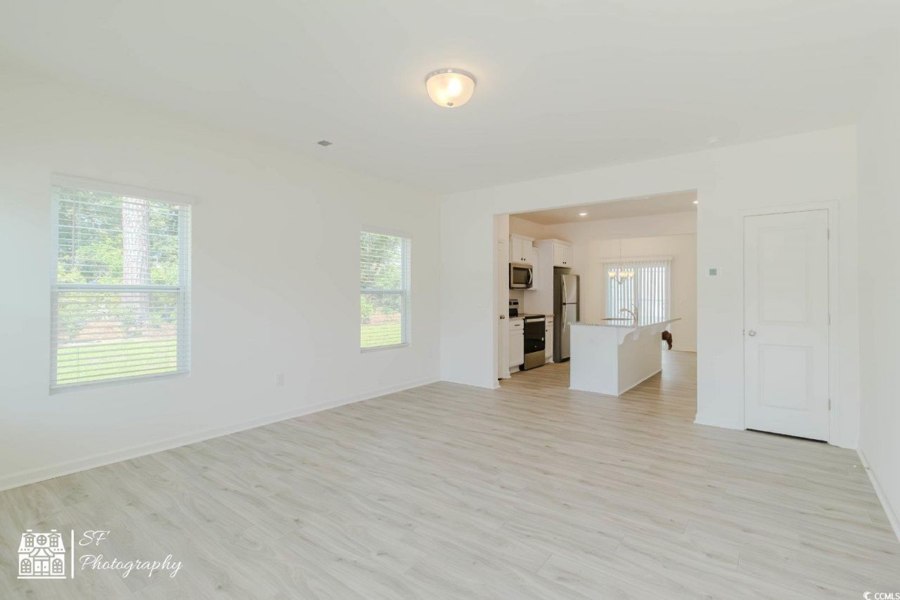 143 Crescent Way Photo 20