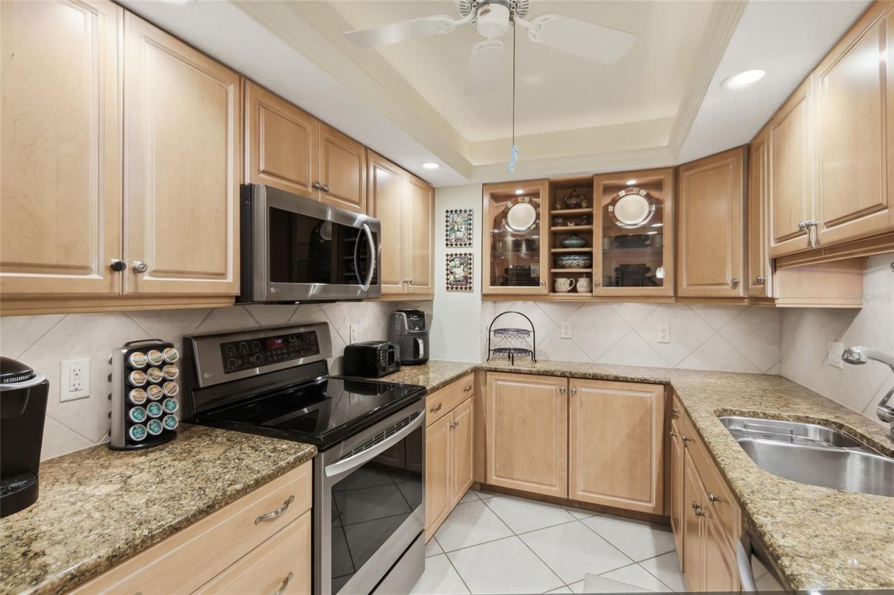 1750 Benjamin Franklin Drive, Unit 9B, Sarasota, FL 34236 Photo