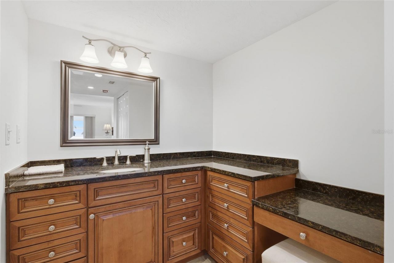 1750 Benjamin Franklin Drive, Unit 9B, Sarasota, FL 34236 Photo