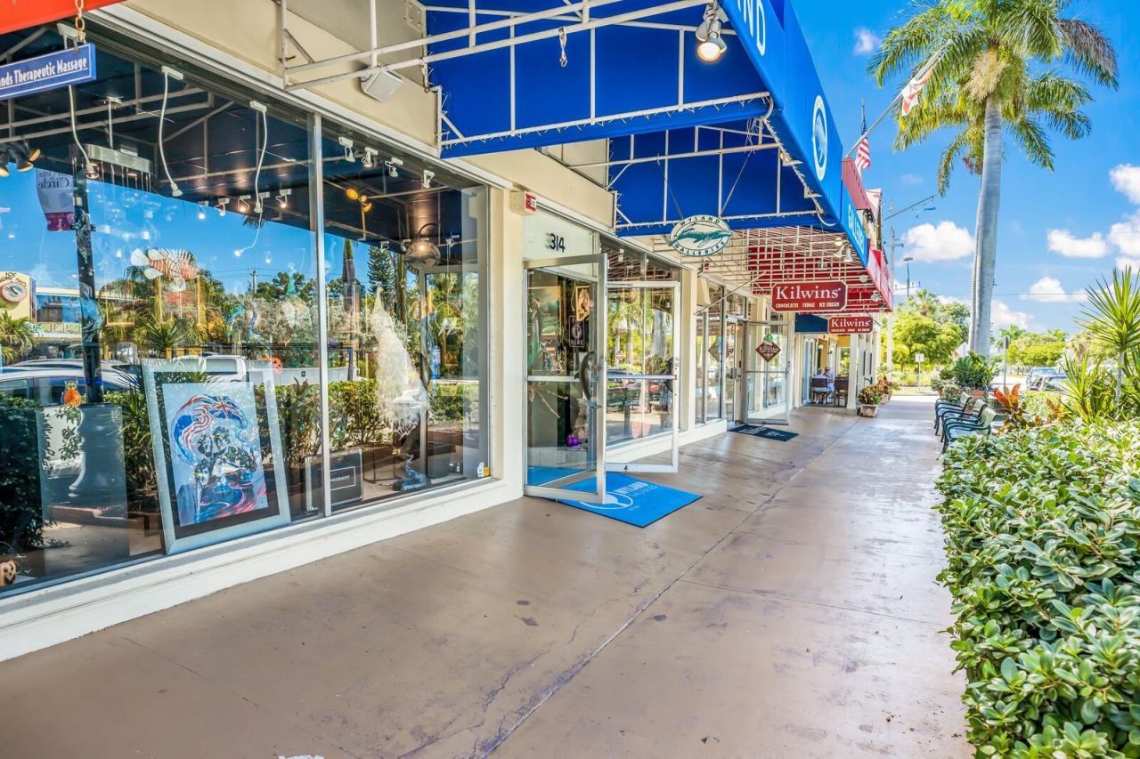 1750 Benjamin Franklin Drive, Unit 9B, Sarasota, FL 34236 Photo