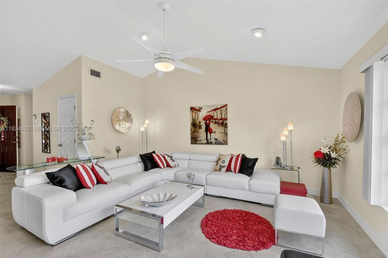 3259 Perimeter Dr, Unit 3259, Greenacres, FL 33467 Photo