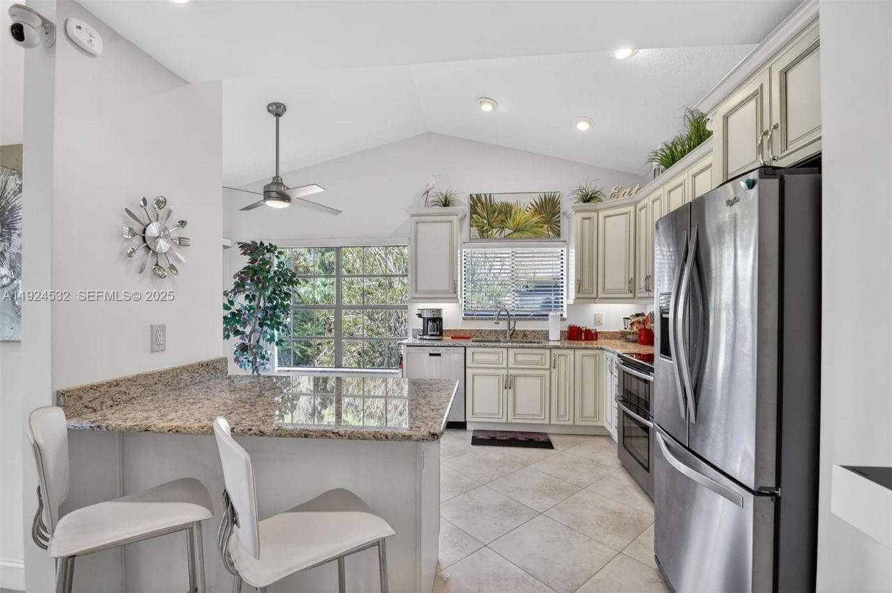 3259 Perimeter Dr, Unit 3259, Greenacres, FL 33467 Photo