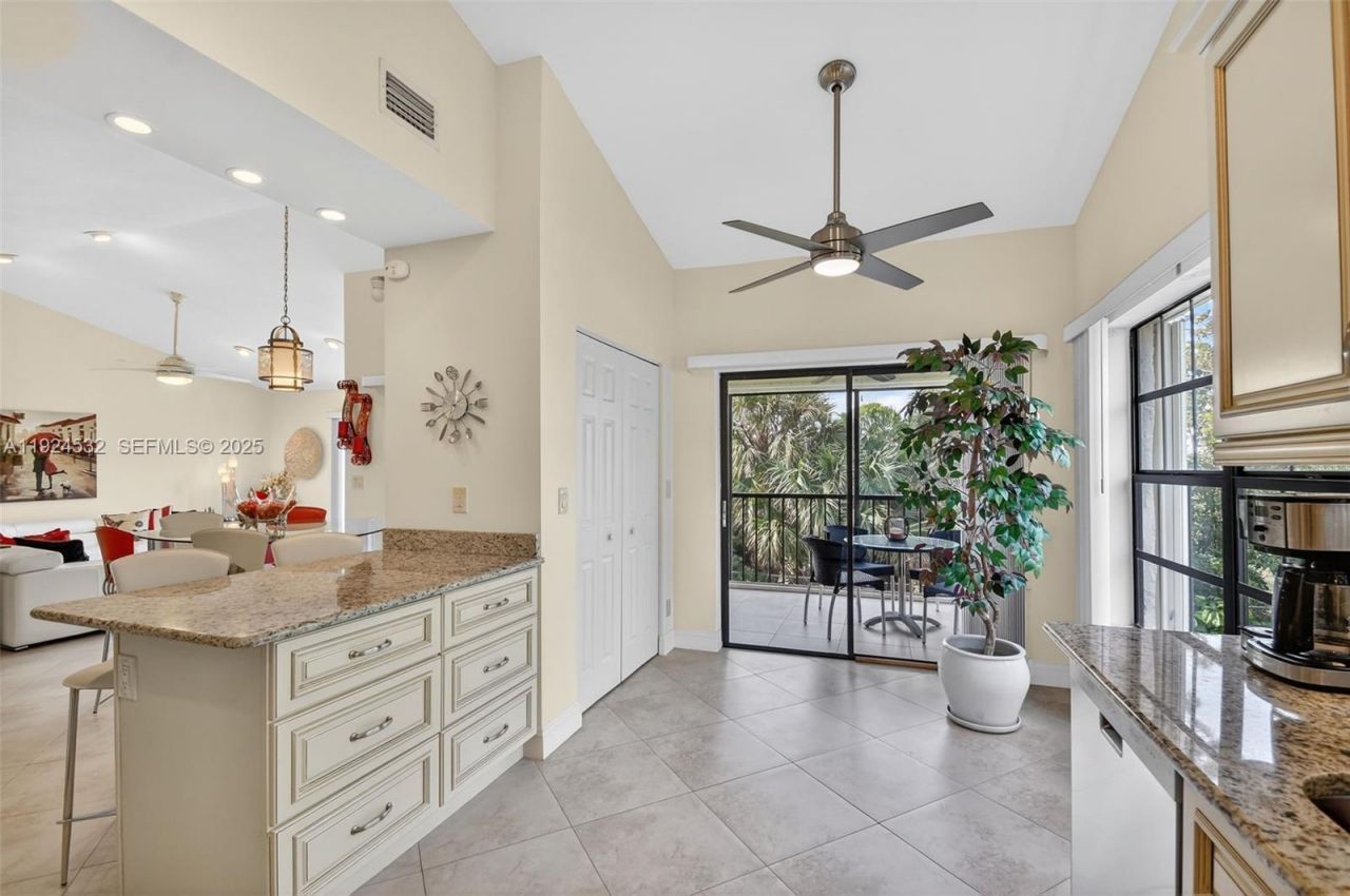 3259 Perimeter Dr, Unit 3259, Greenacres, FL 33467 Photo
