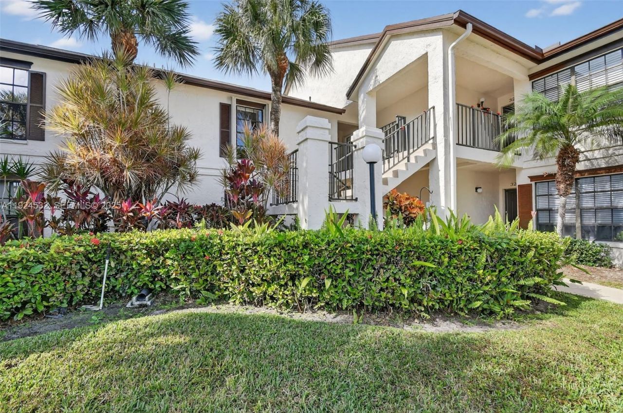 3259 Perimeter Dr, Unit 3259, Greenacres, FL 33467 Photo