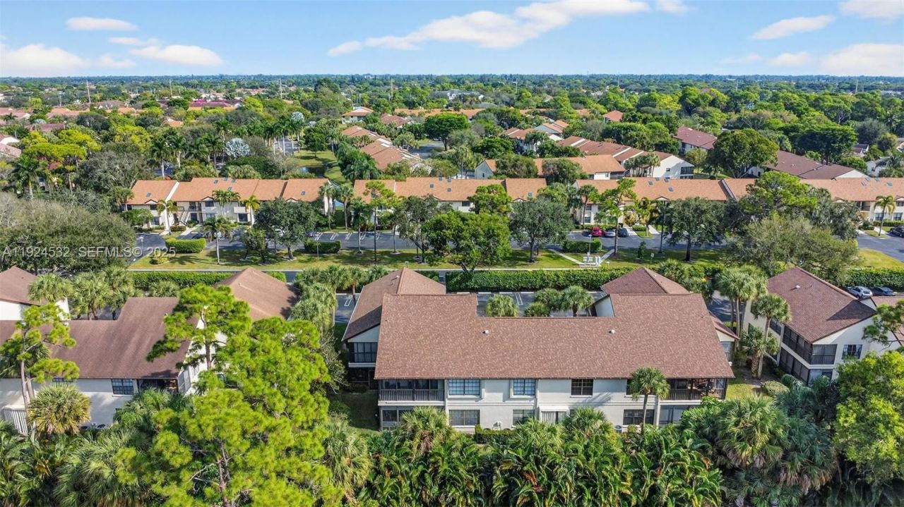 3259 Perimeter Dr, Unit 3259, Greenacres, FL 33467 Photo