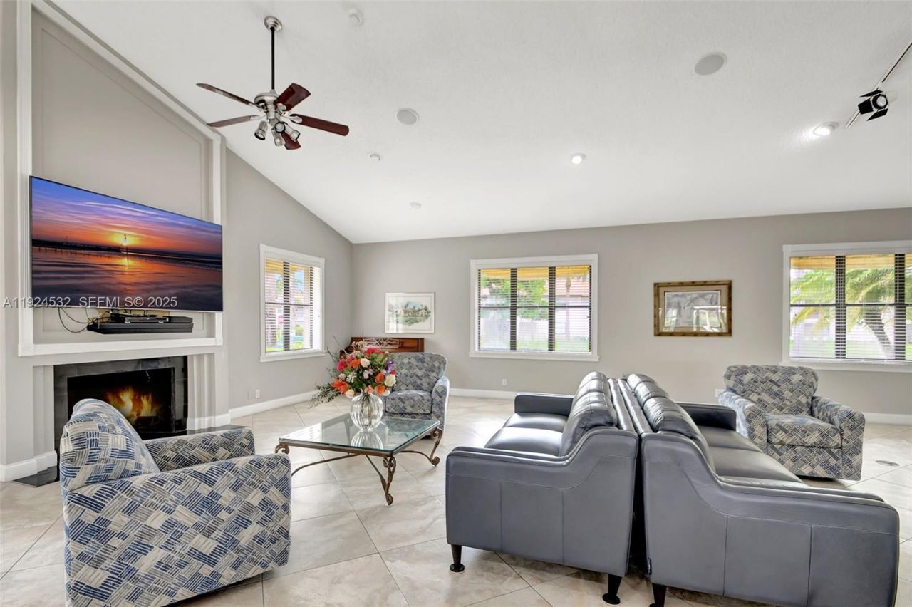 3259 Perimeter Dr, Unit 3259, Greenacres, FL 33467 Photo