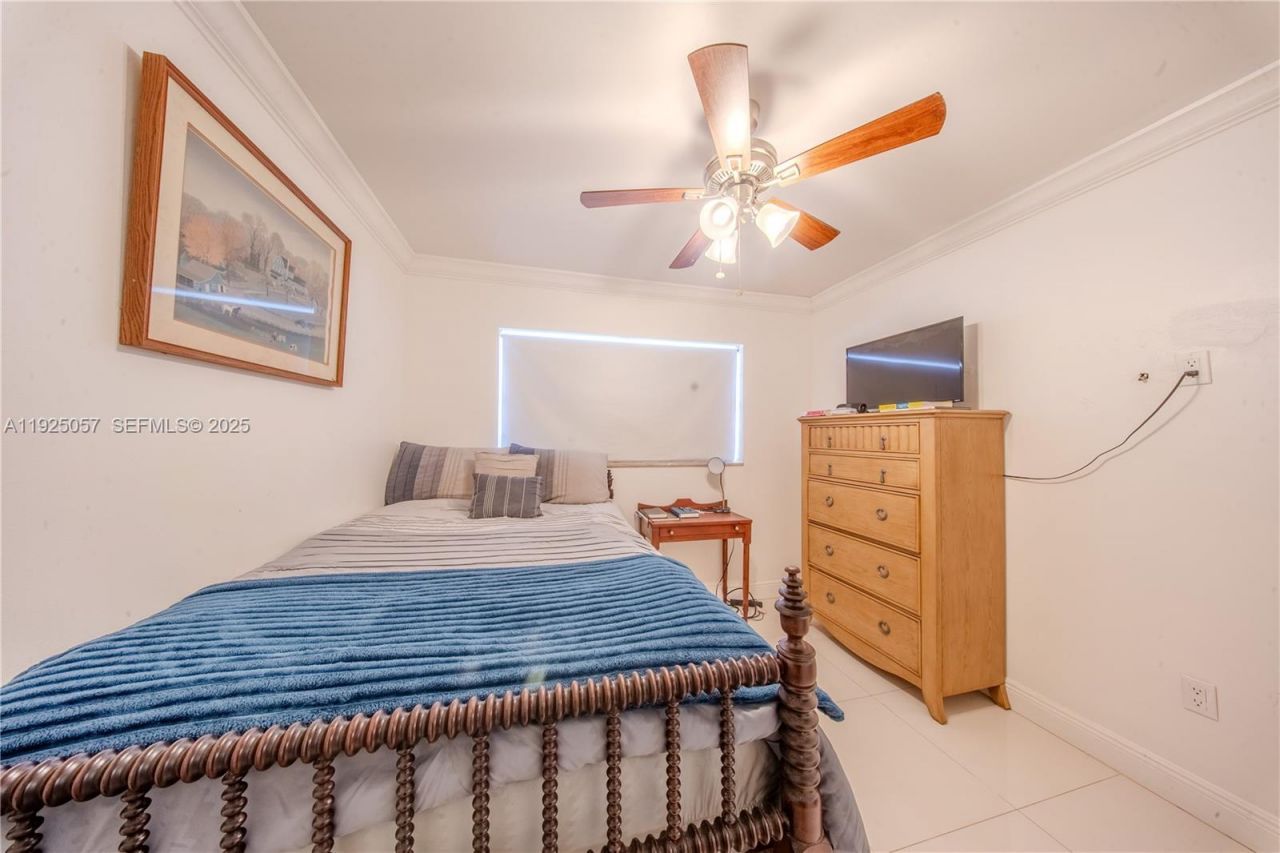 1660 NE 191st St, Unit 410-1, Miami, FL 33179 Photo