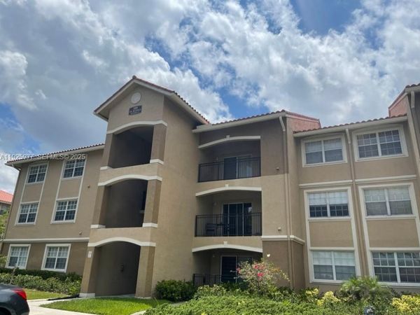 220 SW 116th Ave, Unit 15201, Pembroke Pines, FL 33025