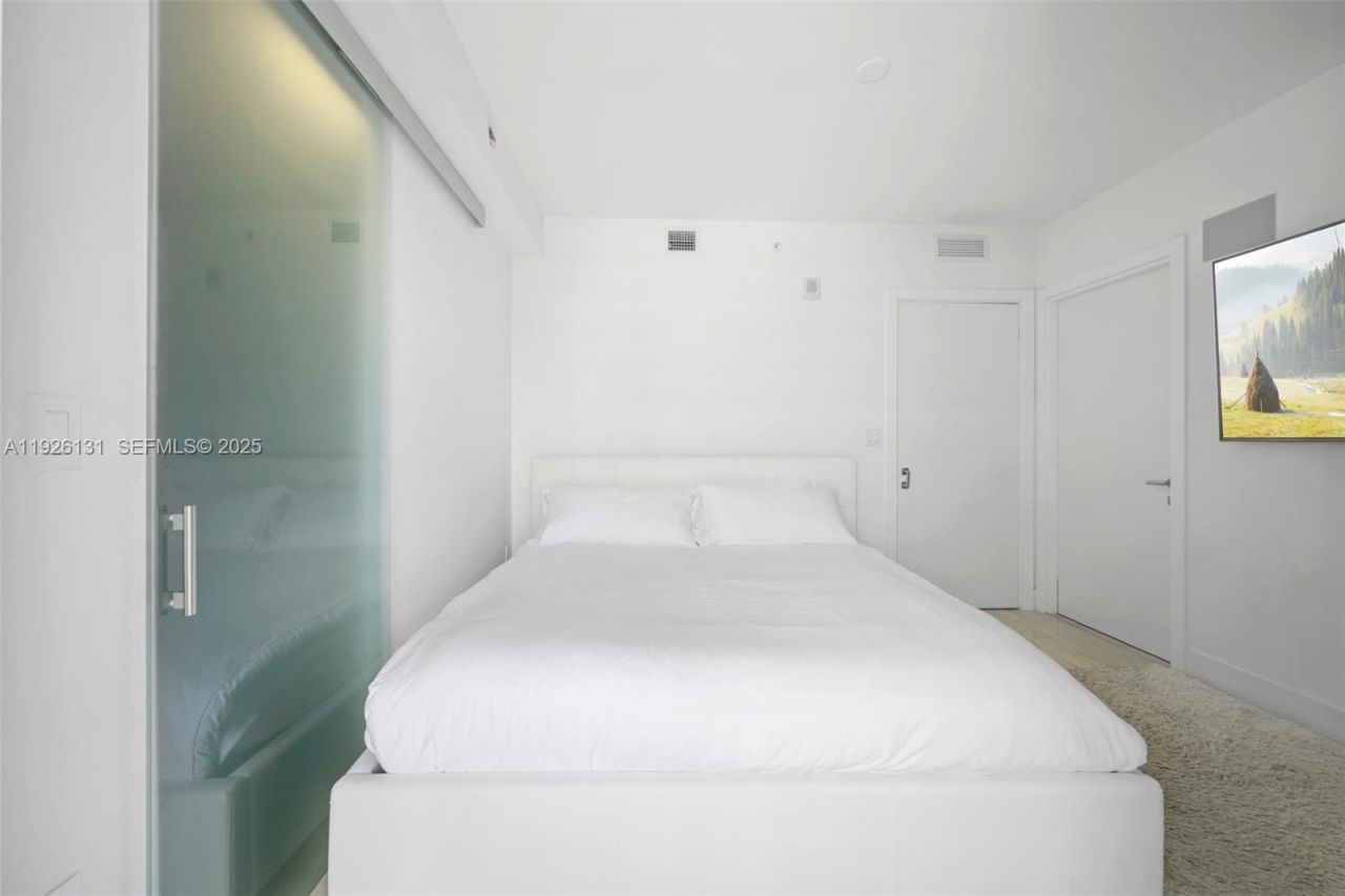 1451 Brickell Ave, Unit 1106, Miami, FL 33131 Photo