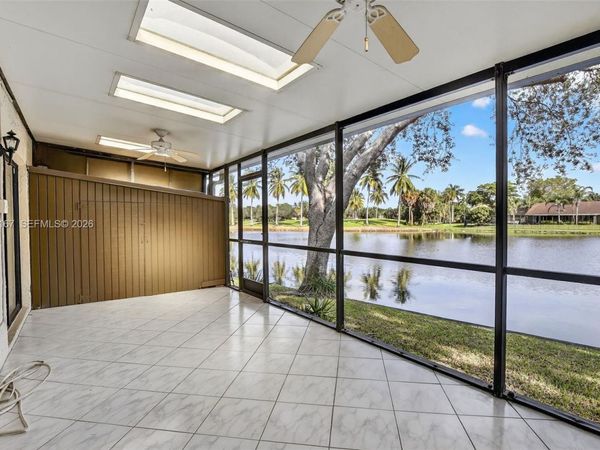 9703 N New River Canal Rd, Unit 103, Plantation, FL 33324