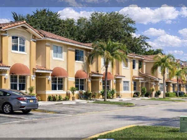 13875 SW 64th St, Unit 13875, Miami, FL 33183