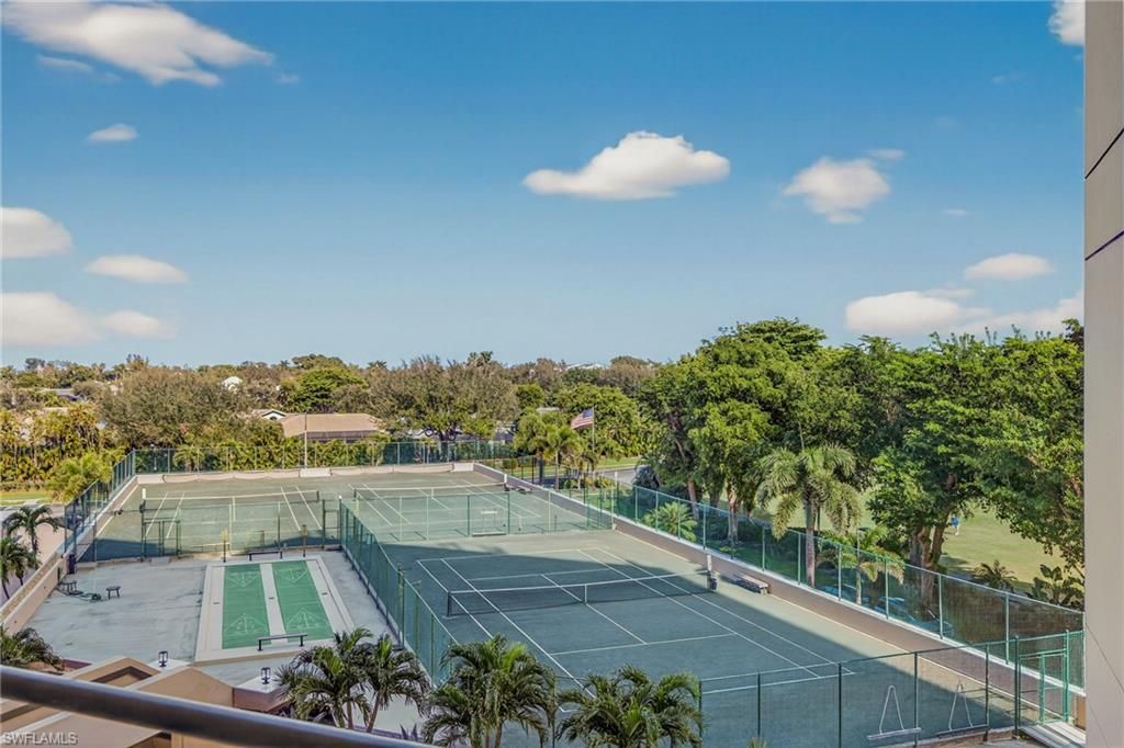 5260 S Landings Dr, Unit 502, Fort Myers, FL 33919 Photo