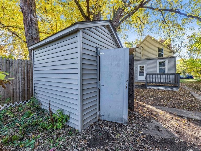 2115 W 96th Street, Cleveland, OH 44102 Photo 28