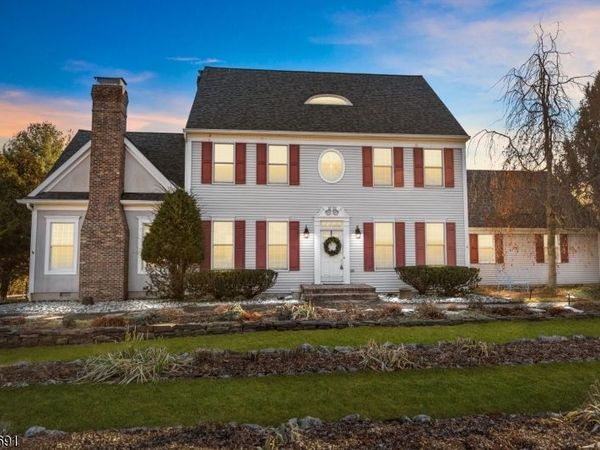 38 Larsen Rd, East Amwell, NJ 08551