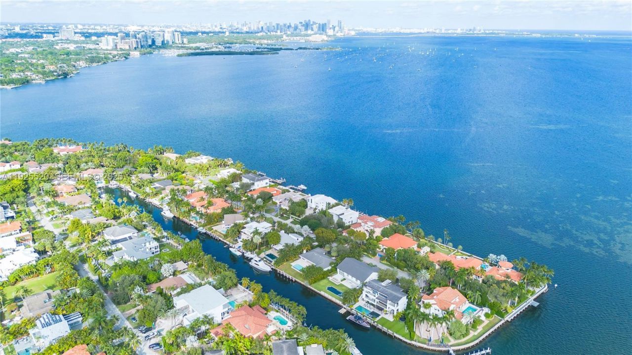 6960 Sunrise Dr, Coral Gables, FL 33133 Photo