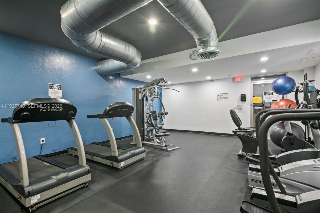 401 Golden Isles Dr, Unit 512, Hallandale Beach, FL 33009 Photo