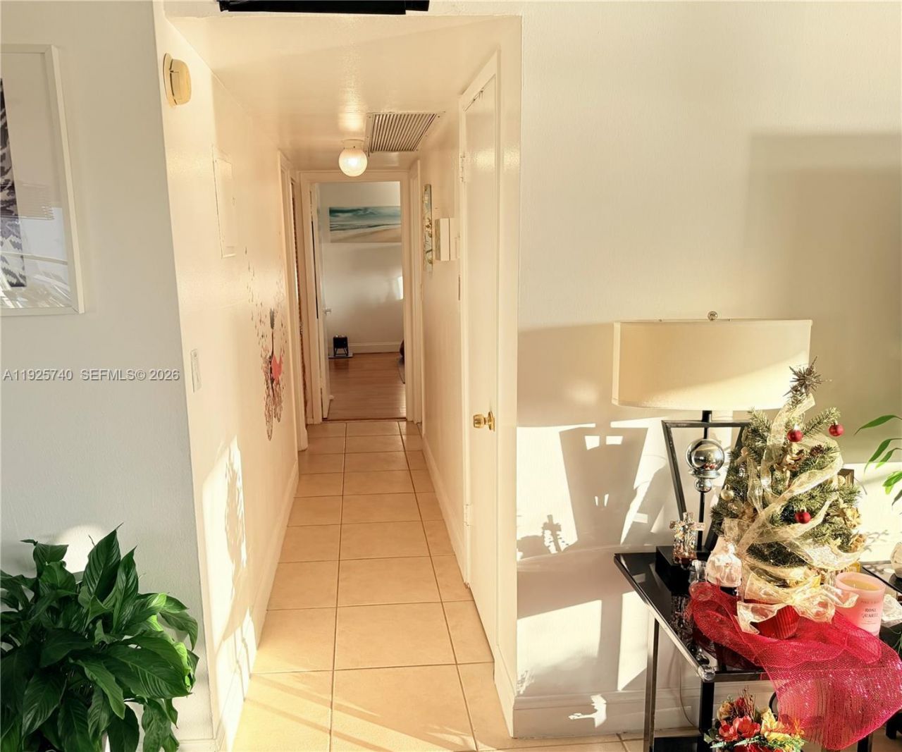 401 Golden Isles Dr, Unit 512, Hallandale Beach, FL 33009 Photo