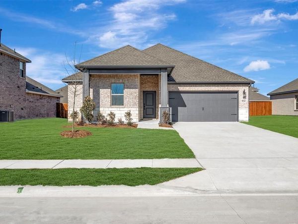 524 Brookside Drive, Van Alstyne, TX 75495