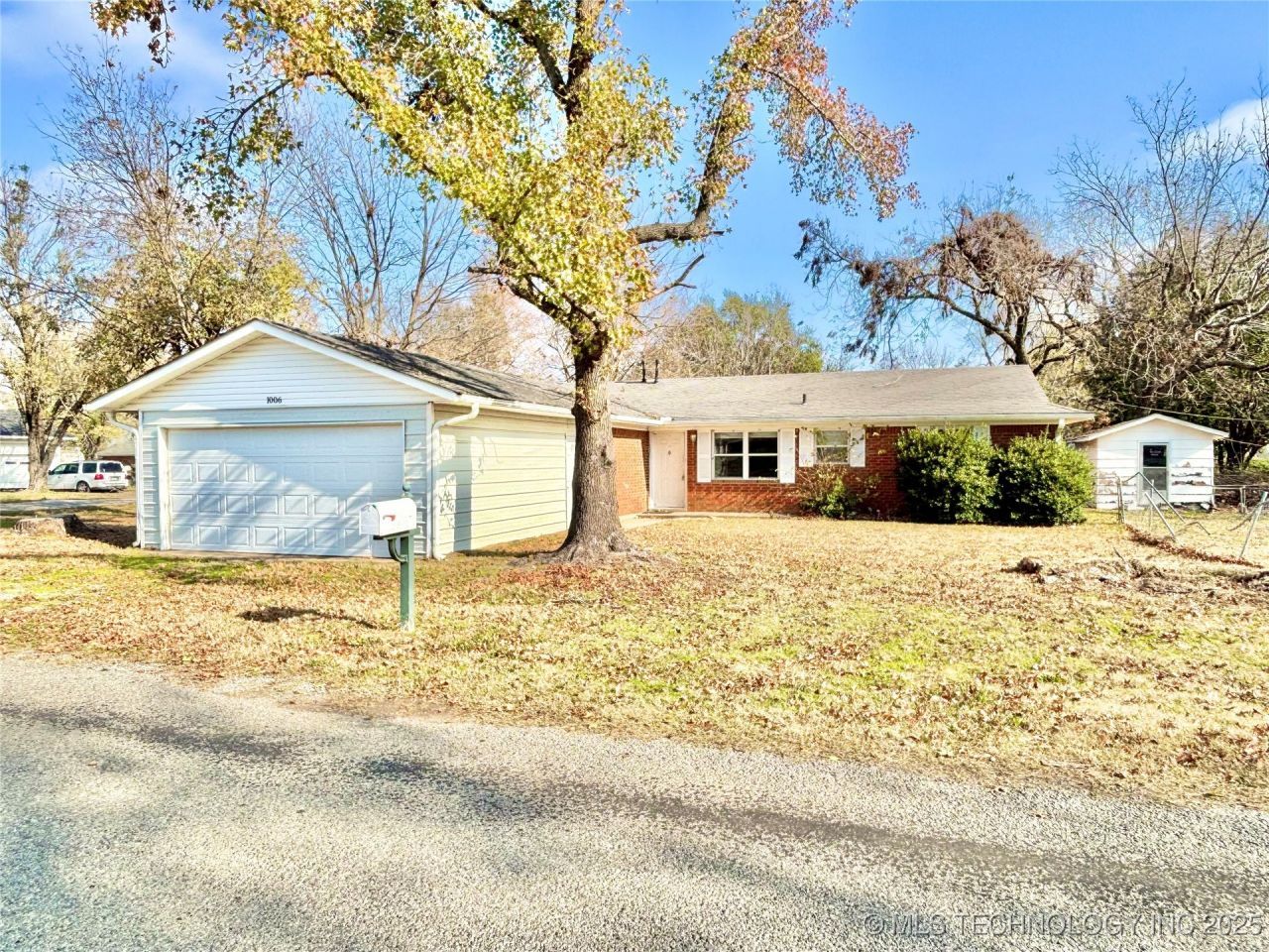 1006 NW 6th Street, Stigler, OK 74462 Main Photo