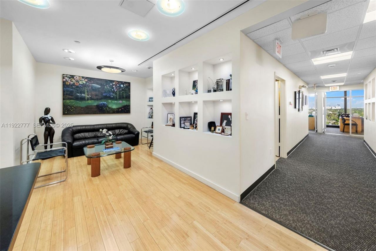 1680 Michigan Ave, Unit PH1A-PH1D, Miami Beach, FL 33139 Photo