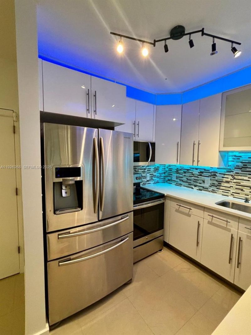 7441 Wayne Ave, Unit 1R, Miami Beach, FL 33141 Photo