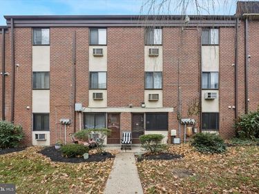 100 E GLENOLDEN AVENUE, Unit D-17, GLENOLDEN, PA 19036