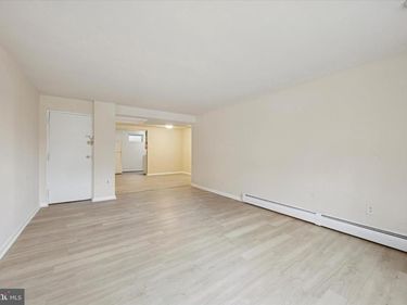 100 E GLENOLDEN AVENUE, Unit D-17, GLENOLDEN, PA 19036