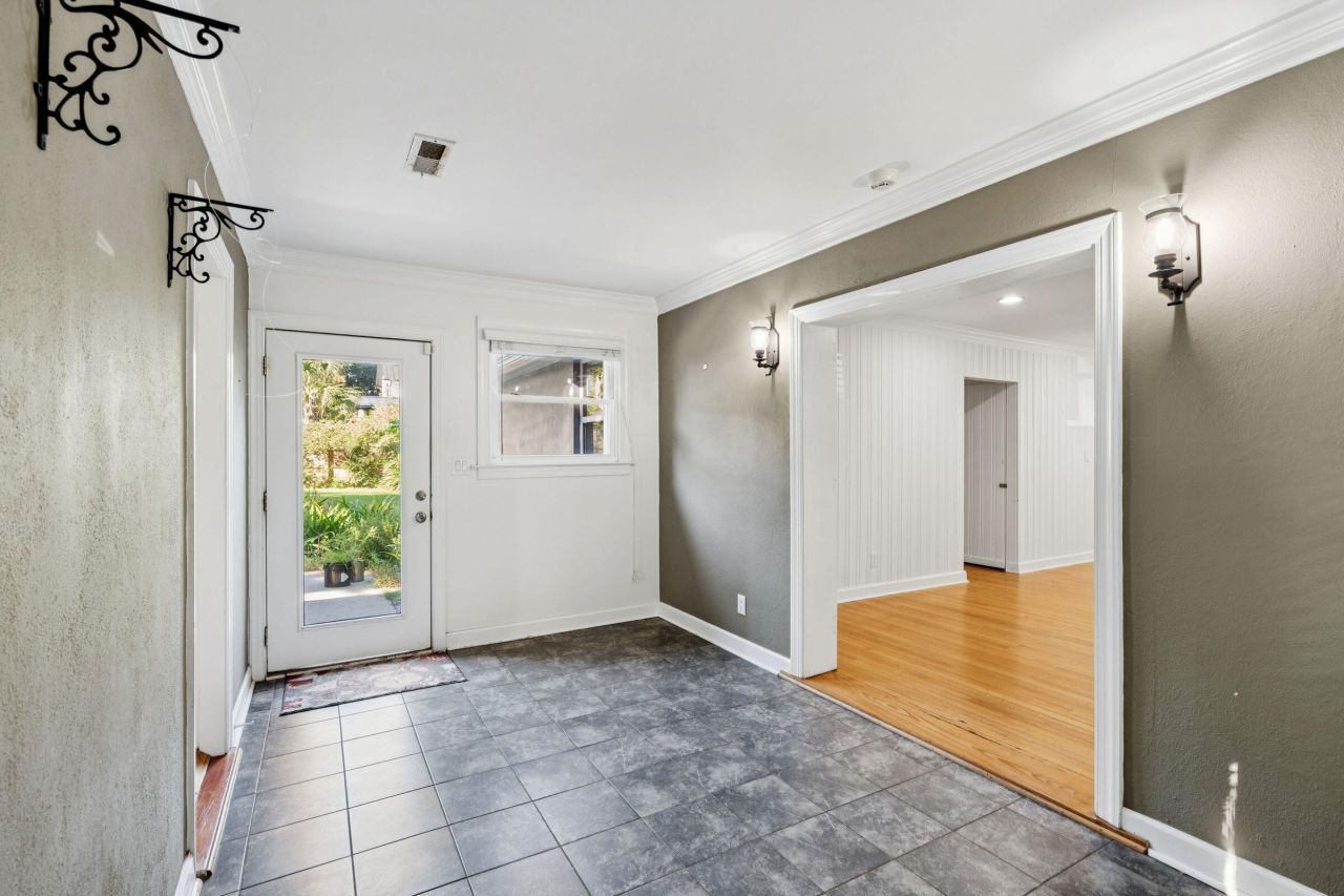 1409 Barbara Street Photo 14