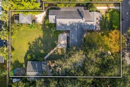 1409 Barbara Street photo 4