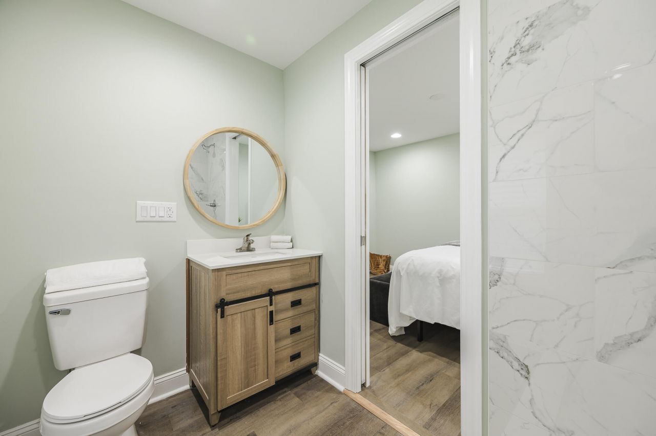 2213 Crosby Avenue Photo 11