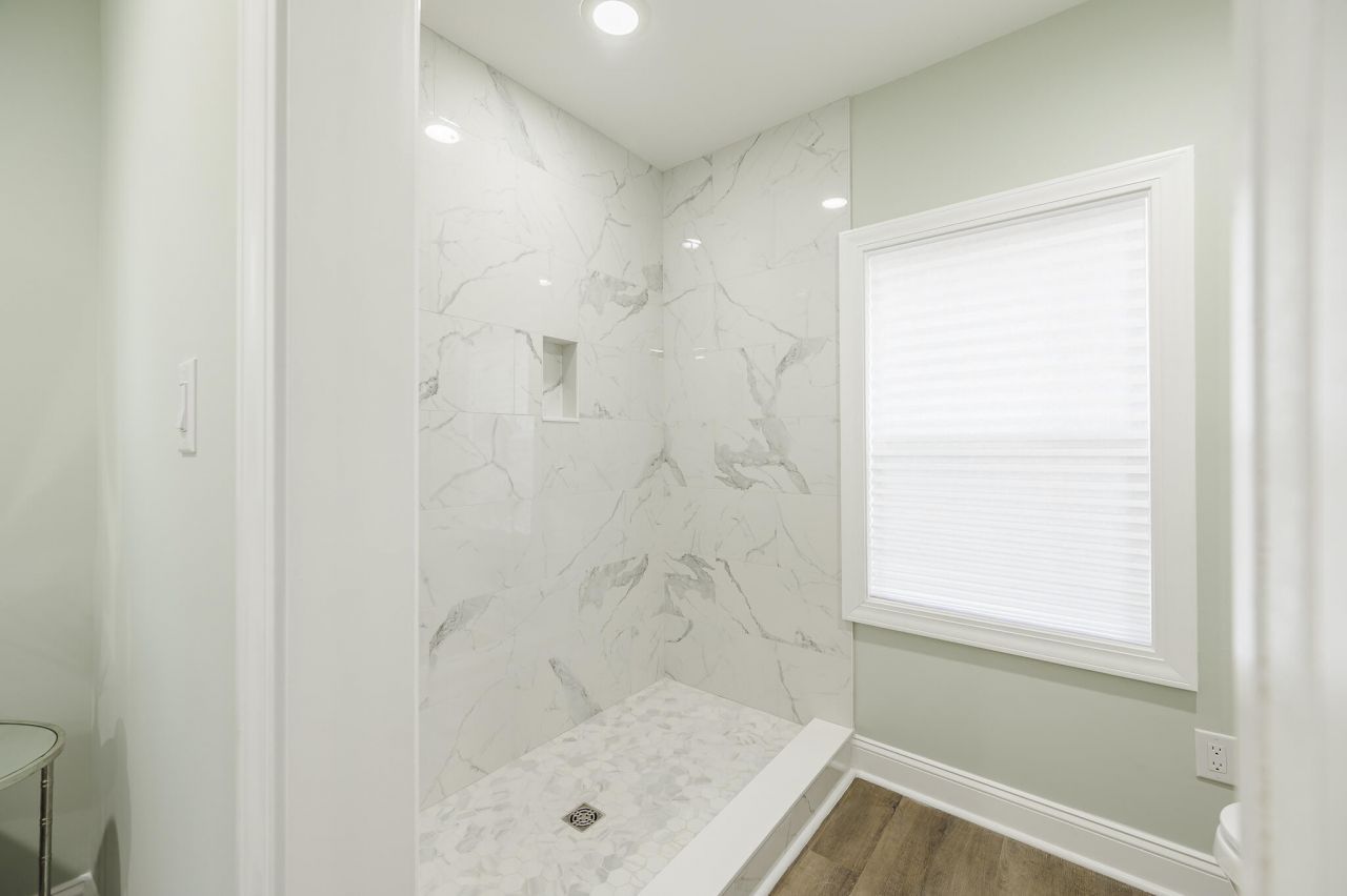 2213 Crosby Avenue Photo 12