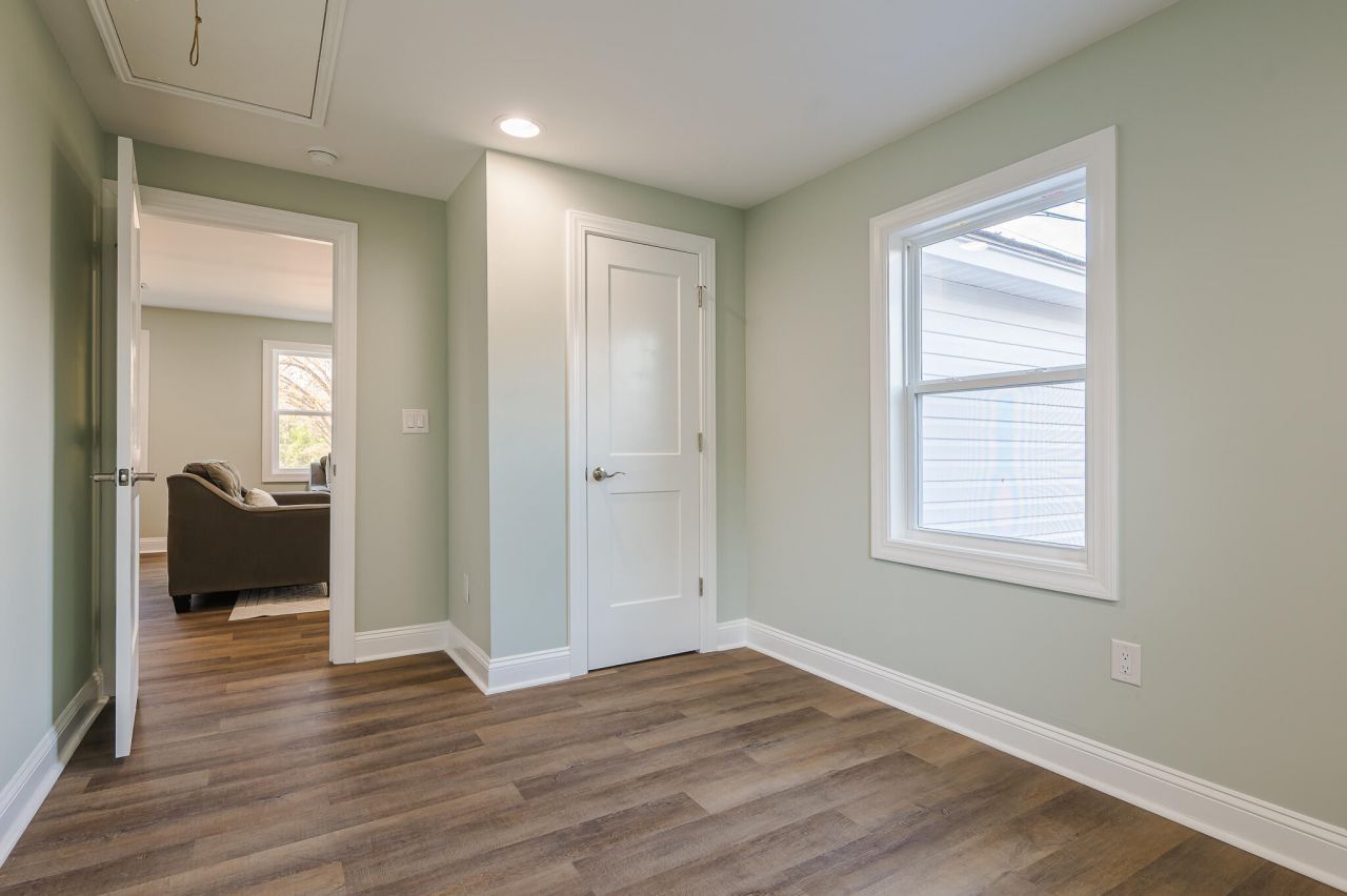 2213 Crosby Avenue Photo 14