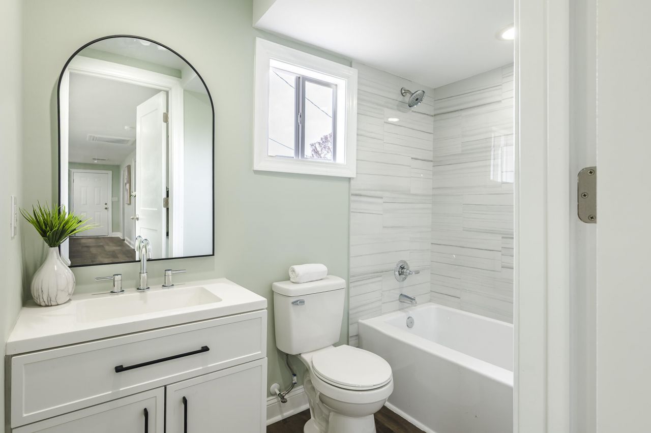 2213 Crosby Avenue Photo 15