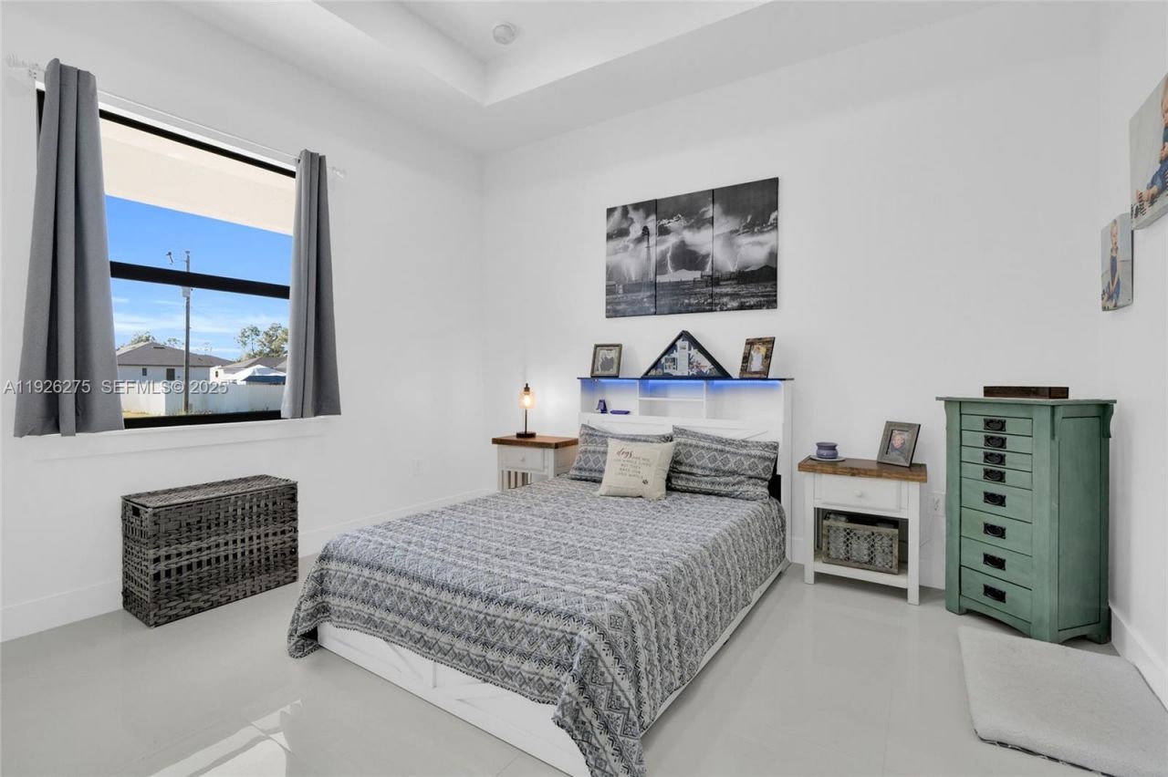 2250 10th Ter, Lehigh Acres, FL 33936 Photo