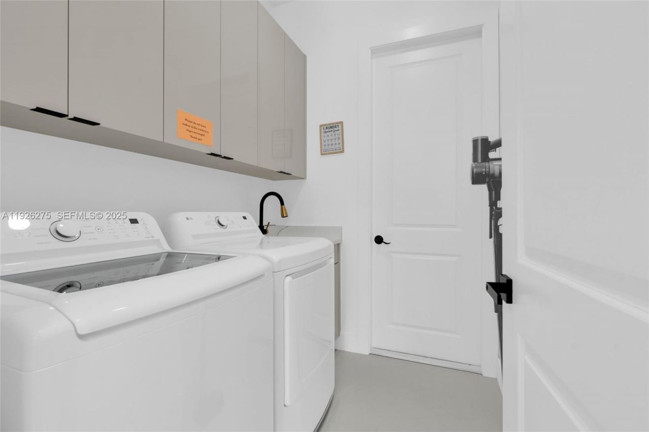 2250 10th Ter, Lehigh Acres, FL 33936 Photo