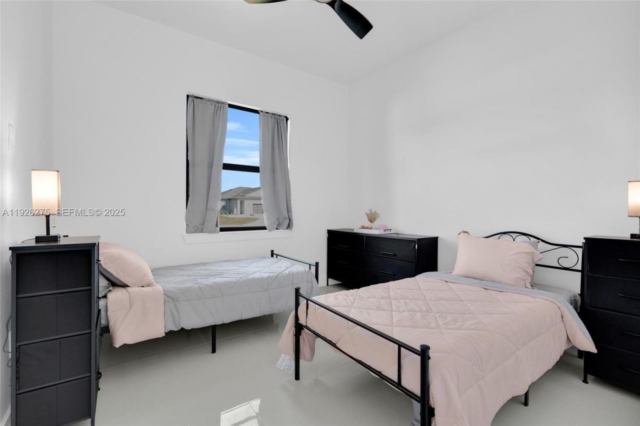 2250 10th Ter, Lehigh Acres, FL 33936 Photo