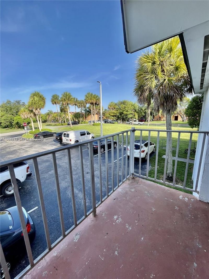 7250 SW 94th Pl, Unit B6, Miami, FL 33173 Photo
