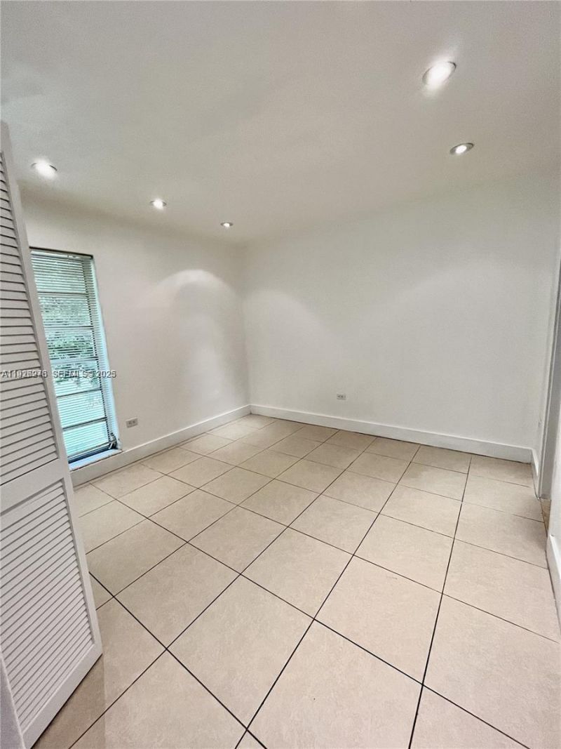 7250 SW 94th Pl, Unit B6, Miami, FL 33173 Photo