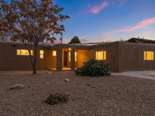 7715 Haines Avenue NE, Albuquerque, NM 87110