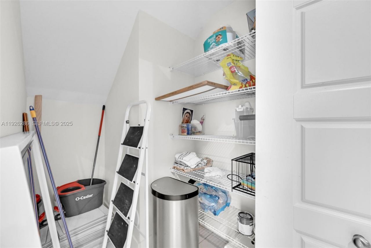 8301 NW 41st St, Unit B-102, Doral, FL 33166 Photo