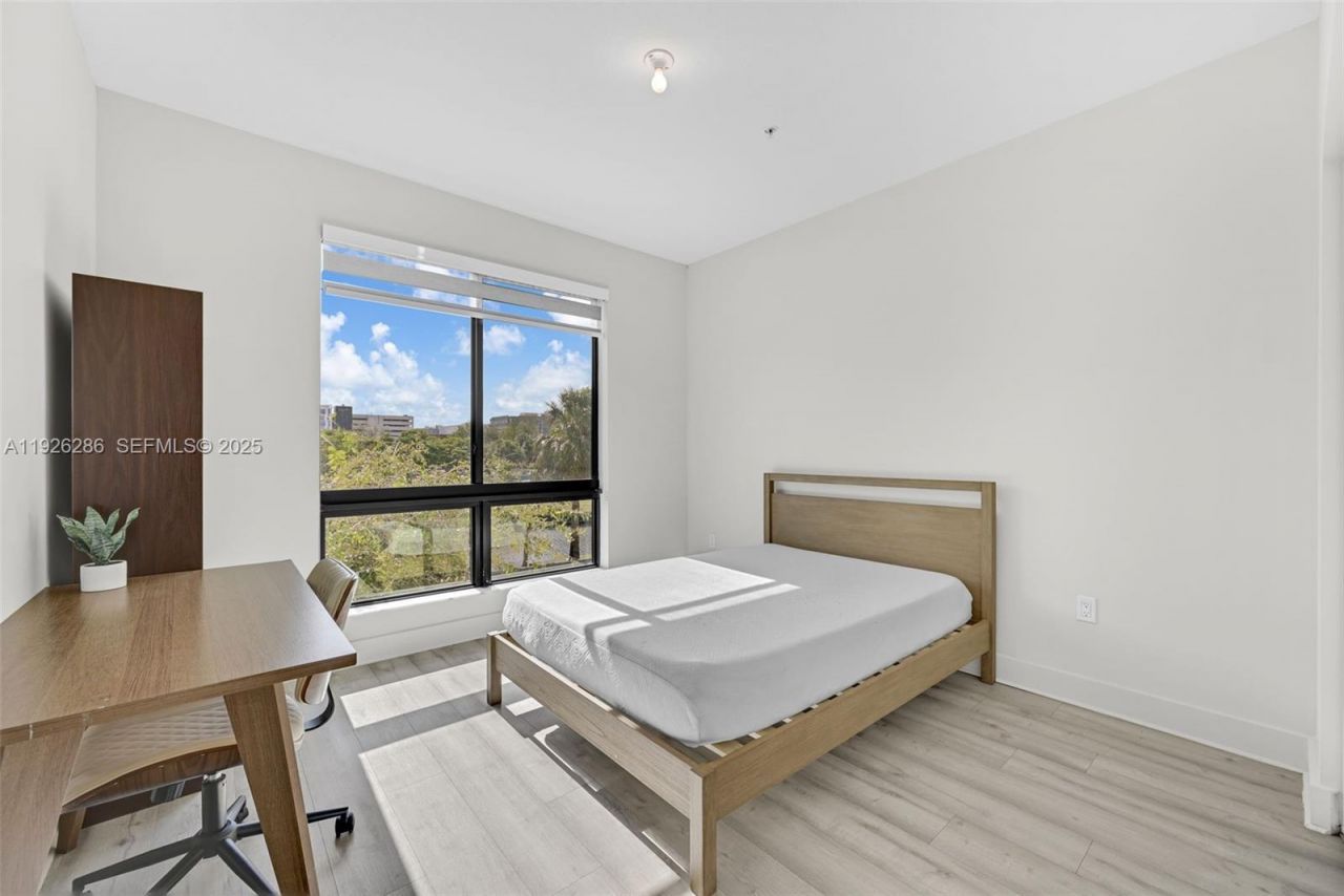 8301 NW 41st St, Unit B-102, Doral, FL 33166 Photo