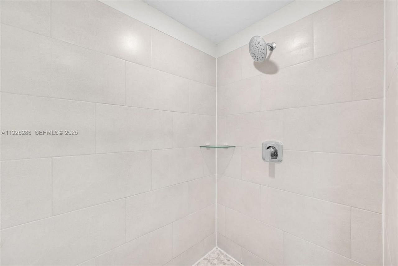 8301 NW 41st St, Unit B-102, Doral, FL 33166 Photo